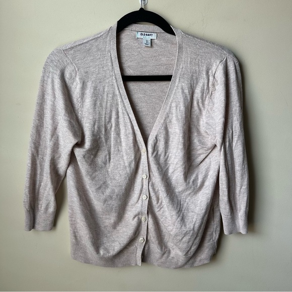 Old Navy Sweaters - Old Navy women's beige V-neck button-front cardigan 3/4 sleeves Size Medium
